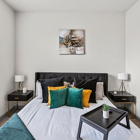 Luxury Apartment With King Bed And Pool And Free Parking 4 Houston Exterior foto