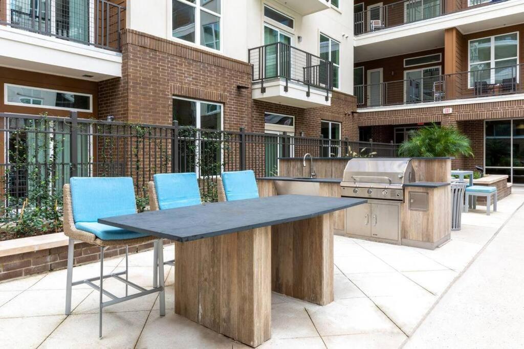 Luxury Apartment With King Bed And Pool And Free Parking 4 Houston Exterior foto