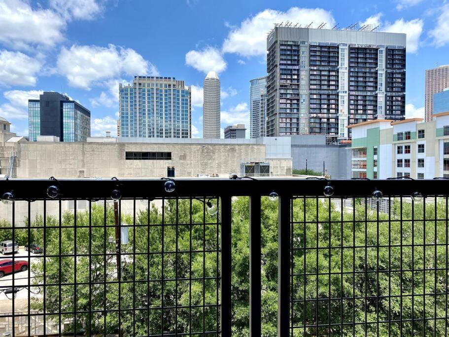 Luxury Apartment With King Bed And Pool And Free Parking 4 Houston Exterior foto