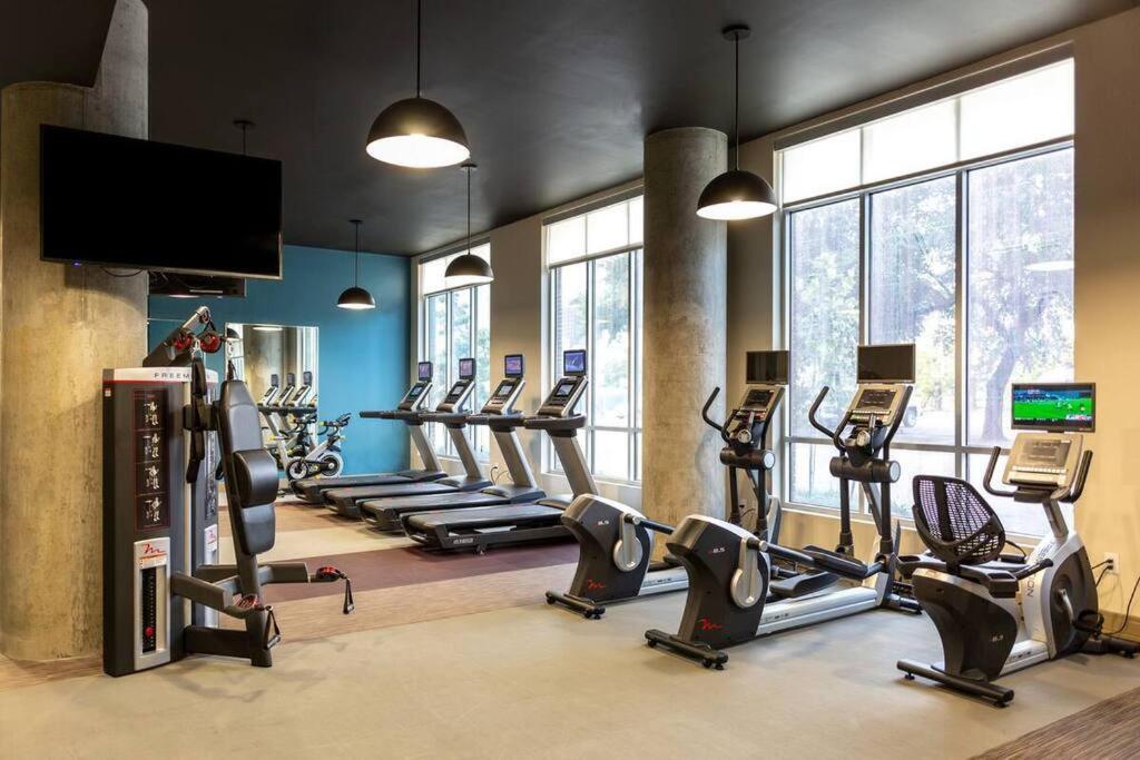 Luxury Apartment With King Bed And Pool And Free Parking 4 Houston Exterior foto