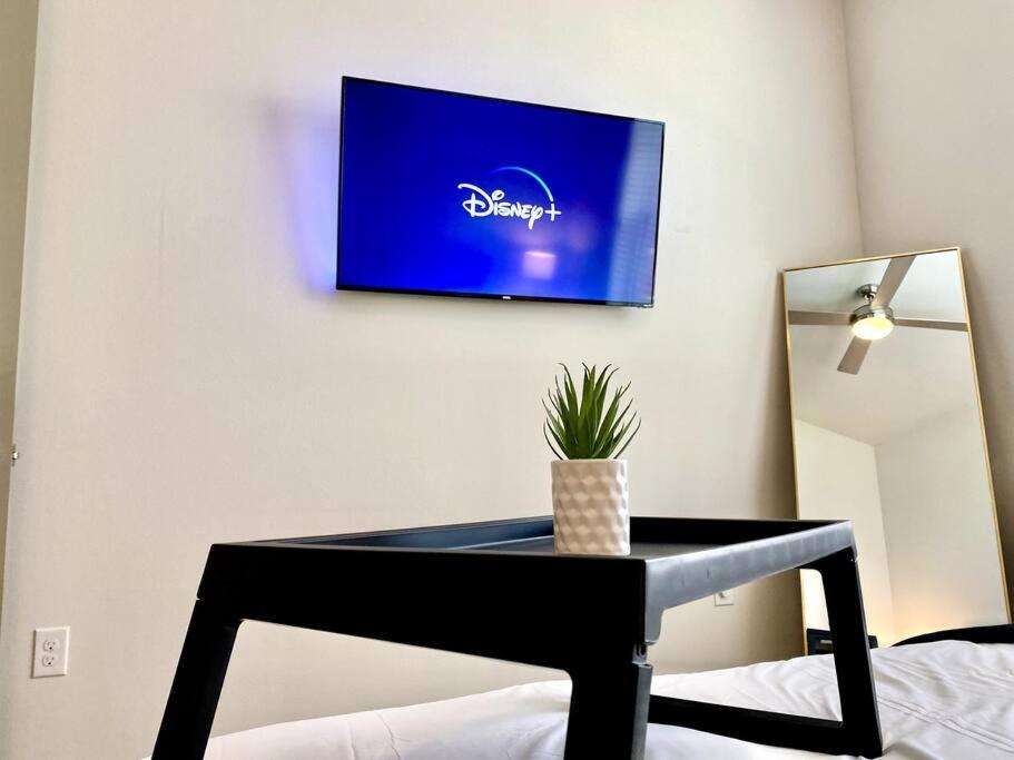 Luxury Apartment With King Bed And Pool And Free Parking 4 Houston Exterior foto