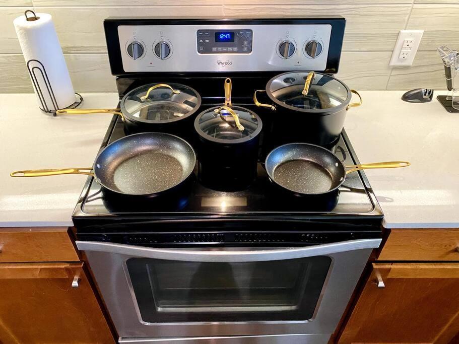 Luxury Apartment With King Bed And Pool And Free Parking 4 Houston Exterior foto