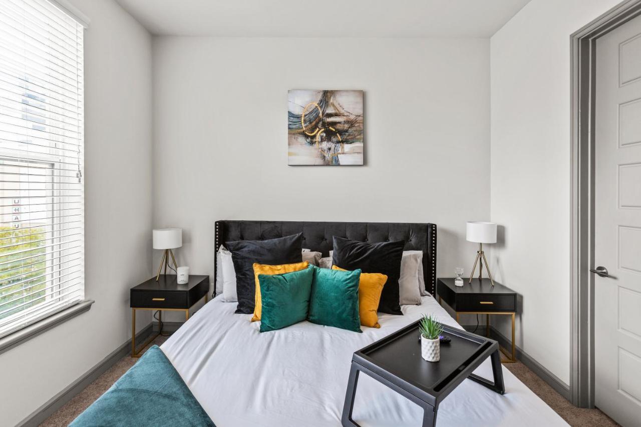 Luxury Apartment With King Bed And Pool And Free Parking 4 Houston Exterior foto